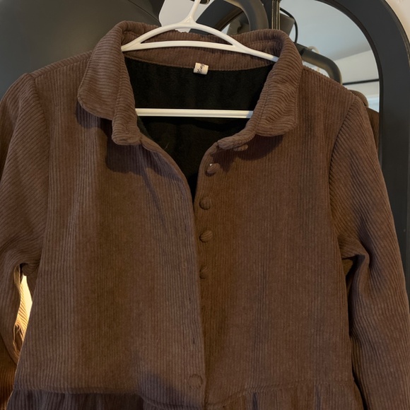 Beautiful fall coat - Picture 2 of 4